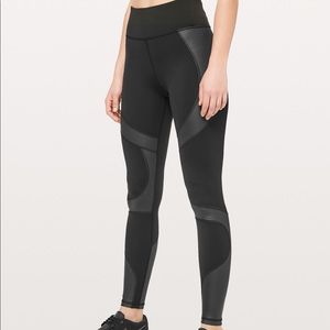 Lululemon Sz 4 city core right “28